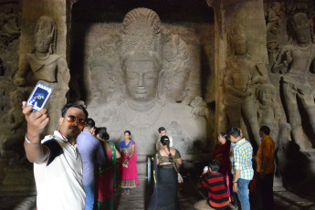 Dreiköpfiger Gott Shiva Elephanta Höhleninsel bei Mumbai