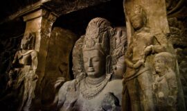Elephanta-Höhlen bei Mumbai, Indien – ein UNESCO Weltkulturerbe
