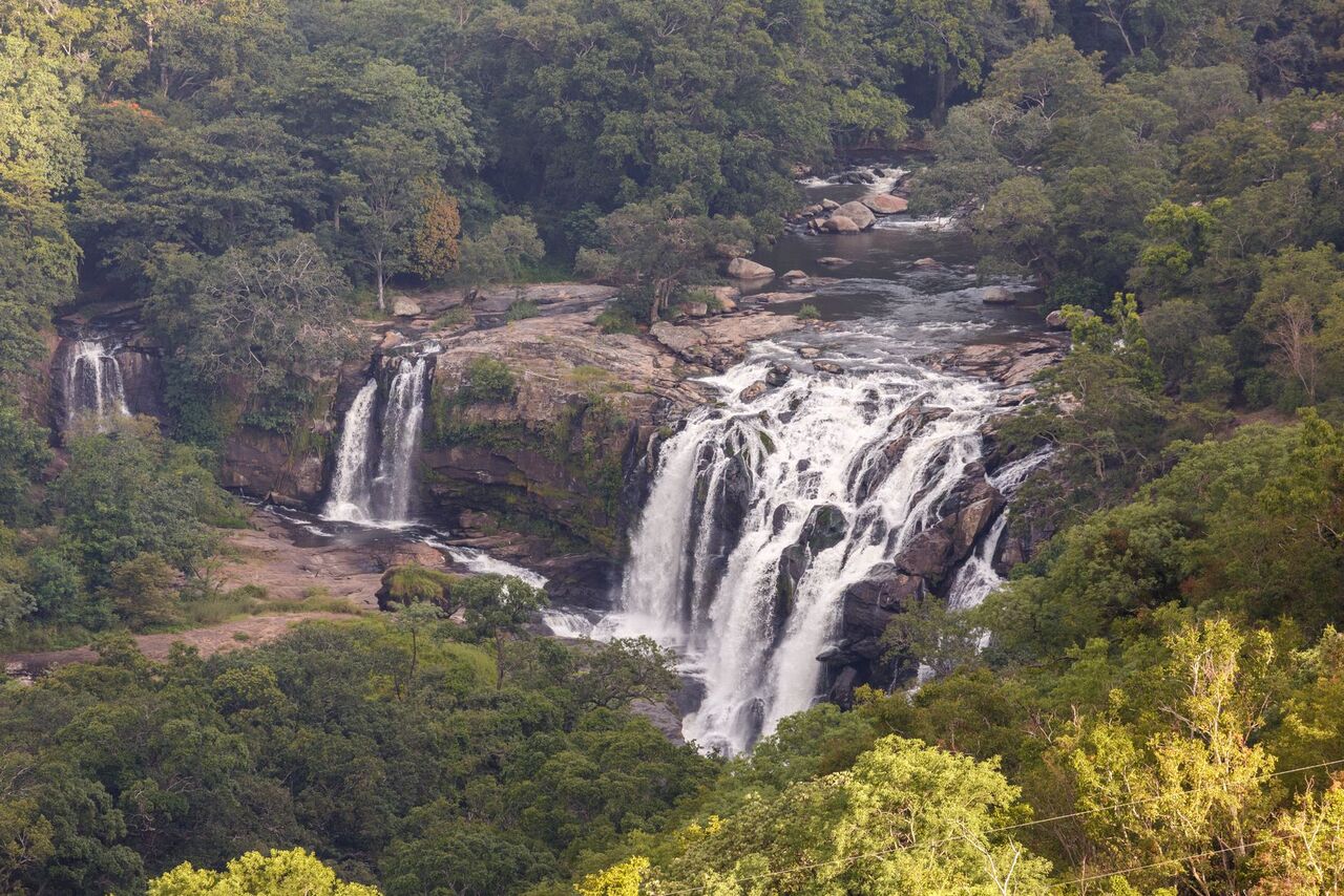 Waterfalls im Chinnar Wildlife