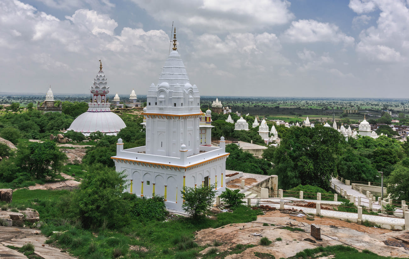 77 Jain-Tempel von Sonagiri